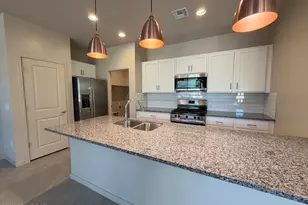 8829 N Sherry Cervi Wy, Tucson, AZ 85743 - Photo 6