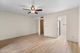 9461 E Calle Bolivar, Tucson, AZ 85715 - Photo 16