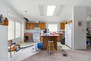 11560 W Massingale Rd, Tucson, AZ 85743 - Photo 8