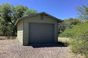 10323 E Rock Creek Ln, Pearce, AZ 85625 - Photo 38