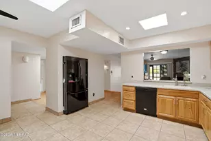 1193 N Corinthian Pl, Tucson, AZ 85715 - Photo 10
