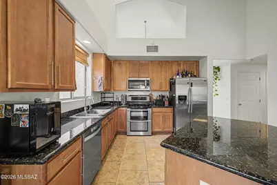 10454 E Rita Ranch Crossing Circle, Tucson, AZ 85747 - Photo 12