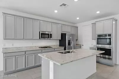 7971 S Bonanza Park Drive, Tucson, AZ 85747 - Photo 6