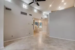 3171 W Champagne Dr, Tucson, AZ 85745 - Photo 12