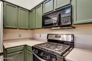 3171 W Champagne Dr, Tucson, AZ 85745 - Photo 18