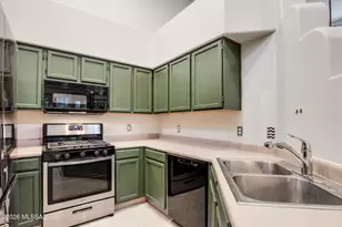 3171 W Champagne Dr, Tucson, AZ 85745 - Photo 16