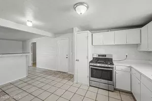 6633 E Mary Dr, Tucson, AZ 85730 - Photo 12