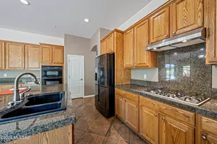 11962 N Grape Ivy Pl, Oro Valley, AZ 85737 - Photo 14