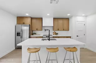 2208 E 19th St, Tucson, AZ 85719 - Photo 8