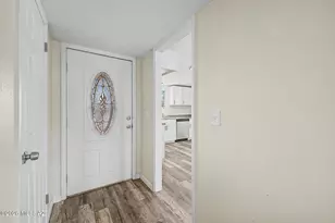 1310 W McMillan Pl, Tucson, AZ 85705 - Photo 8
