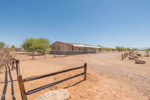 16840 W Jaguar Ln, Marana, AZ 85653 - Photo 10