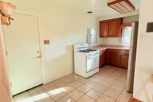 2926 N Mitch Dr, Tucson, AZ 85719 - Photo 6