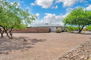 7183 S Sand Dune Valley Dr, Tucson, AZ 85757 - Photo 2