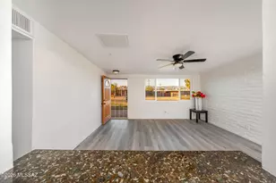 8032 E Victoria Dr, Tucson, AZ 85730 - Photo 10