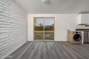 8032 E Victoria Dr, Tucson, AZ 85730 - Photo 12