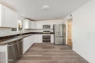 8032 E Victoria Dr, Tucson, AZ 85730 - Photo 8