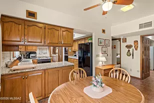 141 W Roma Dr, Tucson, AZ 85737 - Photo 14