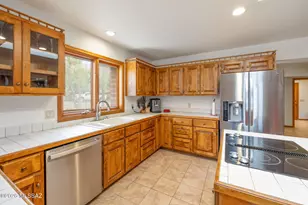 991 E Calle Mariposa, Tucson, AZ 85718 - Photo 8