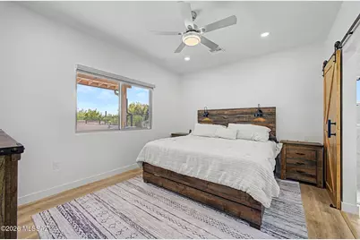 701 E Via Entrada, Tucson, AZ 85718 - Photo 10