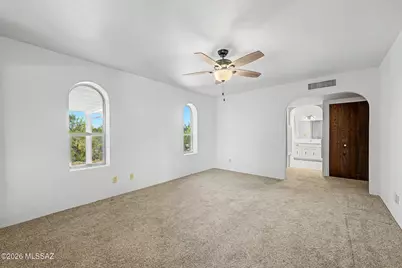 701 E Via Entrada, Tucson, AZ 85718 - Photo 10