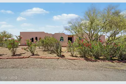 701 E Via Entrada, Tucson, AZ 85718 - Photo 1