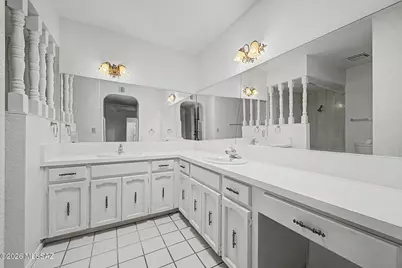 701 E Via Entrada, Tucson, AZ 85718 - Photo 8