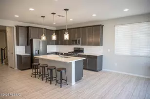 12224 N Amberwood Pl, Marana, AZ 85653 - Photo 2