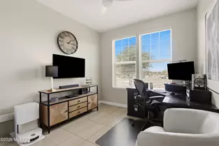 12364 N Amberwood Pl, Marana, AZ 85653 - Photo 32