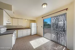 2275 W Dakota St, Tucson, AZ 85746 - Photo 8