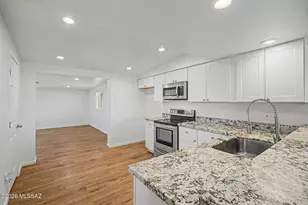 2242 W Calle Comodo, Tucson, AZ 85705 - Photo 6