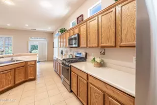 5069 W Desert Eagle Cir, Marana, AZ 85658 - Photo 10
