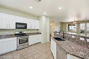 7114 W Maldonado Rd, Phoenix, AZ 85039 - Photo 14
