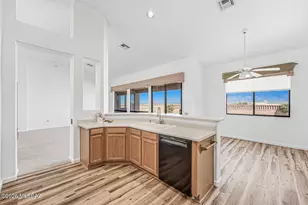 4901 S Meadow Ridge Dr, Green Valley, AZ 85622 - Photo 14