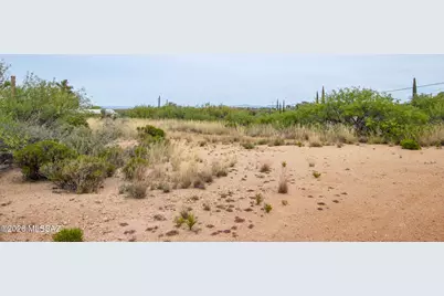 970 E Logan Street #., Oracle, AZ 85623 - Photo 1
