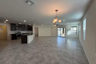8536 W Amazilia Pl, Tucson, AZ 85757 - Photo 10