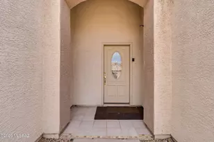 1892 E Canyon Wren Way, Green Valley, AZ 85614 - Photo 4