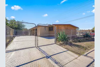 2001 S 3rd Avenue, Tucson, AZ 85713 - Photo 8