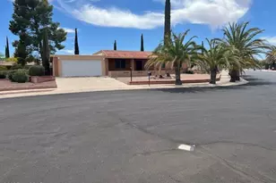 132 E La Espina, Green Valley, AZ 85614 - Photo 2