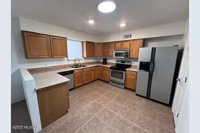 132 E La Espina, Green Valley, AZ 85614 - Photo 10
