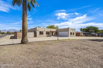 5203 E 18th Street, Tucson, AZ 85711 - Photo 2