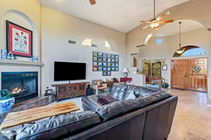 1641 N Coral Bells Dr, Tucson, AZ 85745 - Photo 6