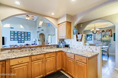 1641 N Coral Bells Drive, Tucson, AZ 85745 - Photo 10