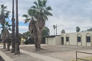 802 S Sherwood Village Dr, Tucson, AZ 85710 - Photo 6
