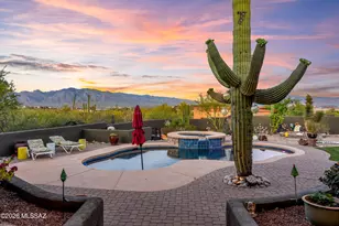 1540 N Saguaro Cliffs Ct, Tucson, AZ 85745 - Photo 2