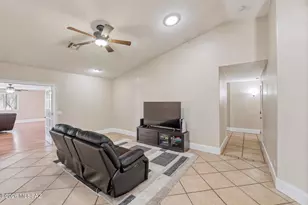 2492 Inverrary Dr, Sierra Vista, AZ 85650 - Photo 6