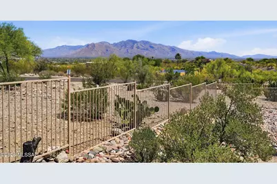 5140 N Amapola Place, Tucson, AZ 85745 - Photo 2