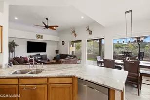1362 S Lost Starr Dr, Tucson, AZ 85745 - Photo 10