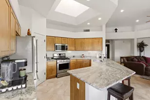 1362 S Lost Starr Dr, Tucson, AZ 85745 - Photo 12