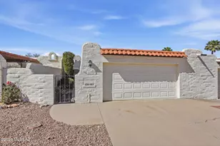822 W Calle Del Regalo, Green Valley, AZ 85614 - Photo 2