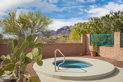 5965 N Placita Esquina, Tucson, AZ 85718 - Photo 2